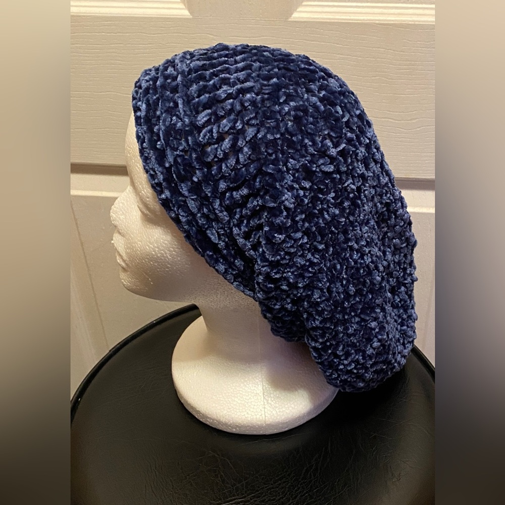 Crochet hat - Picture 4 of 8
